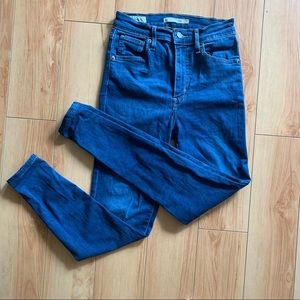 Levi’s Mile High Jeans - Medium Wash / Size 25